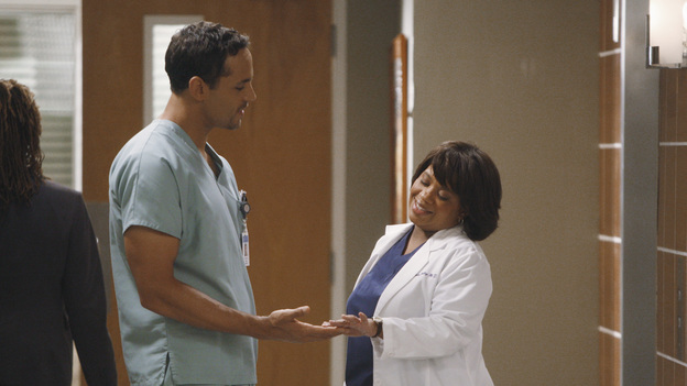 GREY'S ANATOMY - "What Is It About Men" - The doctors of Seattle Grace are called upon to man up when a stampede at a comic book convention causes an influx of colorful characters in the ER&Ntilde;blurring the lines of fantasy and reality; Mark shows his softer side with baby Sofia when Arizona and Callie go out of town, but at work he continues to give Jackson a hard time; Ben returns to the ER, only to find that Nurse Eli has moved in on Bailey; and the male doctors bond over their frustrations with women, on a special all-boys episode of "Grey's Anatomy," THURSDAY, OCTOBER 6 (9:00-10:02 p.m., ET) on the ABC Television Network. (ABC/VIVIAN ZINK)DANIEL SUNJATA, CHANDRA WILSON