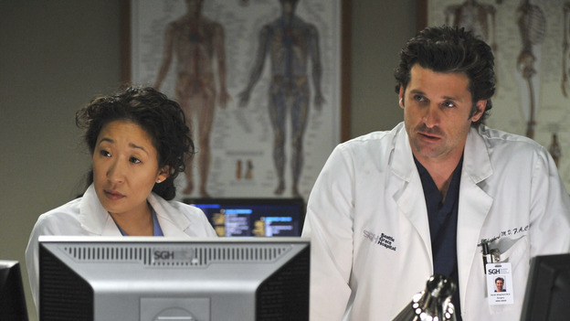 GREY'S ANATOMY- "Here Comes the Flood" - Derek and Cristina perform a test on a patient, on "Grey's Anatomy," THURSDAY, OCTOBER 9 (9:00-10:01 p.m., ET) on the ABC Television Network. (ABC/ERIC McCANDLESS) SANDRA OH, PATRICK DEMPSEY