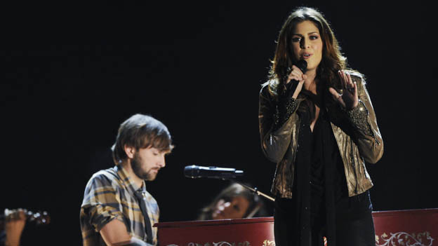 THE 44TH ANNUAL CMA AWARDS - THEATRE - "The 44th Annual CMA Awards" were broadcast live from the Bridgestone Arena in Nashville, WEDNESDAY, NOVEMBER 10 (8:00-11:00 p.m., ET) on the ABC Television Network. (ABC/KATHERINE BOMBOY)DAVE HAYWOOD AND HILLARY SCOTT OF LADY ANTEBELLUM
