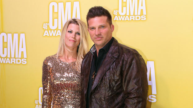 THE 46TH ANNUAL CMA AWARDS - RED CARPET ARRIVALS - "The 46th Annual CMA Awards" airs live THURSDAY, NOVEMBER 1 (8:00-11:00 p.m., ET) on ABC live from the Bridgestone Arena in Nashville, Tennessee. (ABC/SARA KAUSS)STEVE BURTON