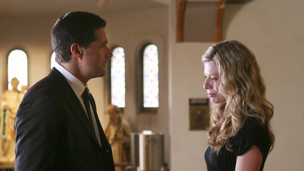 LOST - "Cabin Fever" - Locke is enlightened as to the whereabouts of Jacob's cabin, and life aboard the freighter becomes perilous, on "Lost," THURSDAY, MAY 8 (10:02-11:00 p.m., ET) on the ABC Television Network. (ABC/MARIO PEREZ)MATTHEW FOX, SUSAN DUERDEN