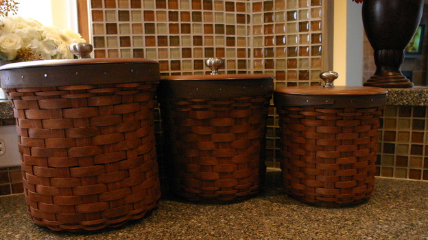 EXTREME MAKEOVER HOME EDITION - "Thomas Family," - Kitchens, on "Extreme Makeover Home Edition," Sunday, February 11th on the ABC Television Network.