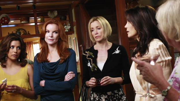 DESPERATE HOUSEWIVES - "Crime Doesn't Pay" - When tact and kindness are not reciprocated, turnabout is fair play, on ABC's "Desperate Housewives," SUNDAY, MARCH 8 (9:00-10:01 p.m., ET). In a gesture of friendship, Bree tells Lynette she'll help Tom secure a new job, but the best intentions will reach a tempestuous end and reveal Orson's shameful misdeeds; Gaby finds herself in a precarious position when Carlos' adulterous boss begins using her to cover for himself as he continues to cheat on his wife; and Edie digs into Dave's past after a chance encounter with an old acquaintance. (ABC/RON TOM)EVA LONGORIA PARKER, MARCIA CROSS, FELICITY HUFFMAN, TERI HATCHER, KATHRYN JOOSTEN