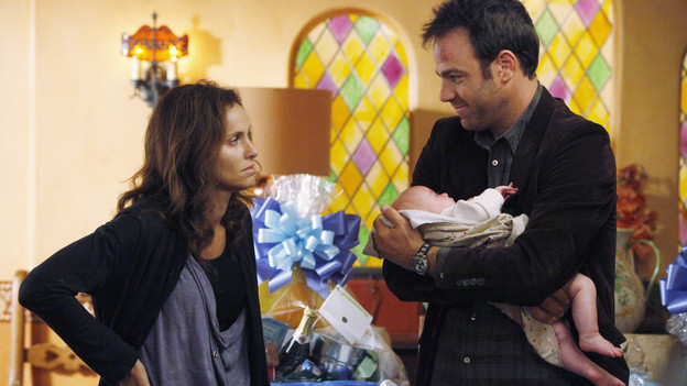 PRIVATE PRACTICE - "The Way We Were" - Violet is physically recovering from her violent attack at home, but the emotional trauma she suffers from isn't going away, despite the best efforts of Pete and her other friends to help. Meanwhile, Addison and Naomi try to mend their tension-filled relationship, as Sam and Cooper treat a father, who has allegedly attacked his family, after he is stabbed by his wife, on "Private Practice," THURSDAY, OCTOBER 8 (10:01-11:00 p.m., ET) on the ABC Television Network. (ABC/KAREN NEAL)AMY BRENNEMAN, PAUL ADELSTEIN