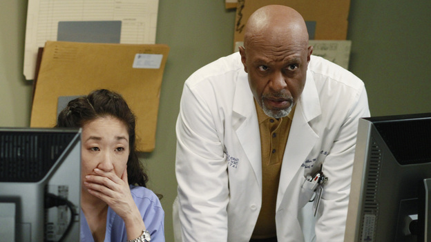 GREY'S ANATOMY - "This Is How We Do It" - Richard is desperate for Derek and Meredith to accept Adele into their Alzheimer's trial, but will Adele stand in her own way? Meanwhile Mark and Arizona have conflicting ideas of the kind of baby shower Callie wants, Teddy is freaked out when Henry has another health complication -- leaving them both a little exposed -- and the competitiveness amongst the residents for the Chief Resident position is amplified when Richard receives the green light for his diabetes clinical trial, on "Grey's Anatomy," THURSDAY, MARCH 24 (9:00-10:01 p.m., ET) on the ABC Television Network. (ABC/RON TOM)SANDRA OH, JAMES PICKENS JR.