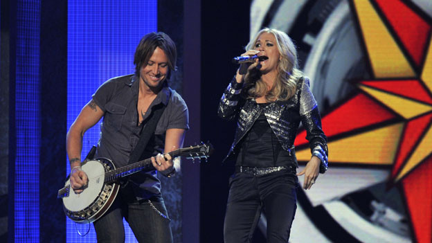 THE 44TH ANNUAL CMA AWARDS - THEATRE - "The 44th Annual CMA Awards" were broadcast live from the Bridgestone Arena in Nashville, WEDNESDAY, NOVEMBER 10 (8:00-11:00 p.m., ET) on the ABC Television Network. (ABC/KATHERINE BOMBOY)KEITH URBAN, CARRIE UNDERWOOD