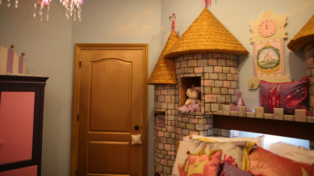 EXTREME MAKEOVER HOME EDITION - "Usea Family," -&nbsp; Girl's Bedroom, on "Extreme Makeover Home Edition," Sunday, May 18th on the ABC Television Network.