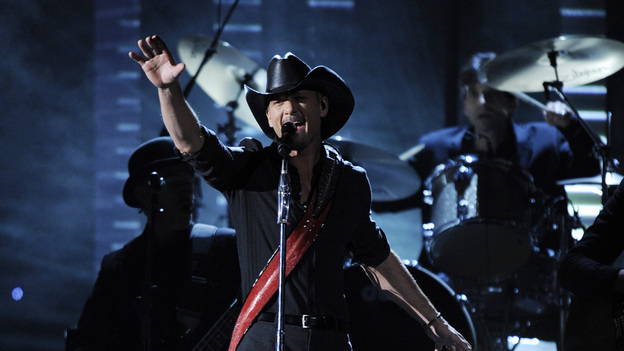 THE 46TH ANNUAL CMA AWARDS - THEATRE - "The 46th Annual CMA Awards" airs live THURSDAY, NOVEMBER 1 (8:00-11:00 p.m., ET) on ABC live from the Bridgestone Arena in Nashville, Tennessee. (ABC/KATHERINE BOMBOY-THORNTON)TIM MCGRAW