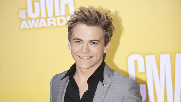 THE 46TH ANNUAL CMA AWARDS - RED CARPET ARRIVALS - "The 46th Annual CMA Awards" airs live THURSDAY, NOVEMBER 1 (8:00-11:00 p.m., ET) on ABC live from the Bridgestone Arena in Nashville, Tennessee. (ABC/SARA KAUSS)HUNTER HAYES