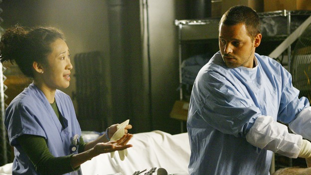 GREY'S ANATOMY - "Rise Up" - Alex and Cristina practice on cadavers that Lexie found, on "Grey's Anatomy," THURSDAY, NOVEMBER 6 (9:00-10:01 p.m., ET) on the ABC Television Network. (ABC/SCOTT GARFIELD) SANDRA OH, JUSTIN CHAMBERS
