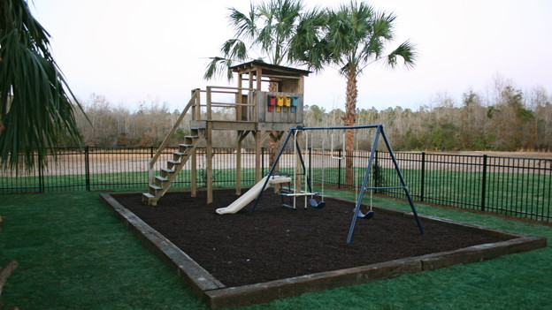 EXTREME MAKEOVER HOME EDITION - "Suggs Family," - Backyard, on "Extreme Makeover Home Edition," Sunday, April 11th (8:00-9:00 p.m. ET/PT) on the ABC Television Network.