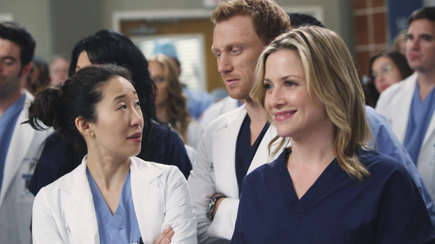 GREY'S ANATOMY - "State of Love and Trust" - As Derek begins his role as interim chief, he faces a potential lawsuit when Bailey and Meredith's patient awakens from anesthesia mid-surgery. Meanwhile, Teddy refuses to place Cristina on her service, as Arizona tests Alex out in Pediatrics, and Mark refuses to speak to a heartbroken Lexie, on "Grey's Anatomy," THURSDAY, FEBRUARY 4 (9:00-10:01 p.m., ET) on the ABC Television Network. (ABC/ADAM LARKEY) ROBERT BAKER, SARA RAMIREZ (OBSCURED), SANDRA OH, KEVIN MCKIDD, JESSICA CAPSHAW