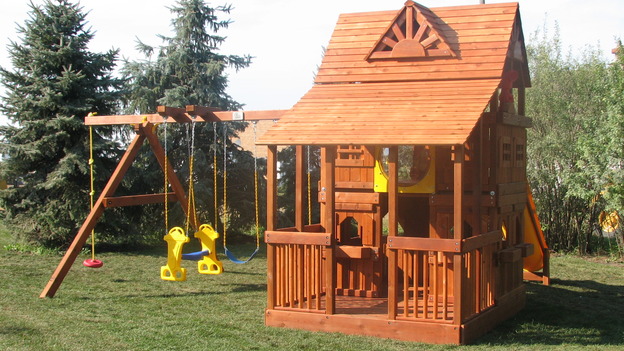EXTREME MAKEOVER HOME EDITION - "Thibodeau Family," - Playground, on "Extreme Makeover Home Edition," Sunday, November 5th on the ABC Television Network.