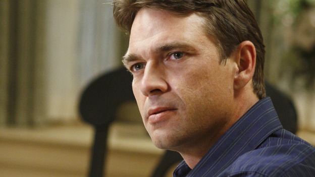 DESPERATE HOUSEWIVES - "No Fits, No Fights, No Feuds" - Ian Hainsworth, on "Desperate Housewives," SUNDAY, JANUARY 7 (9:00-10:01 p.m., ET) on the ABC Television Network. (ABC/RON TOM) DOUGRAY SCOTT
