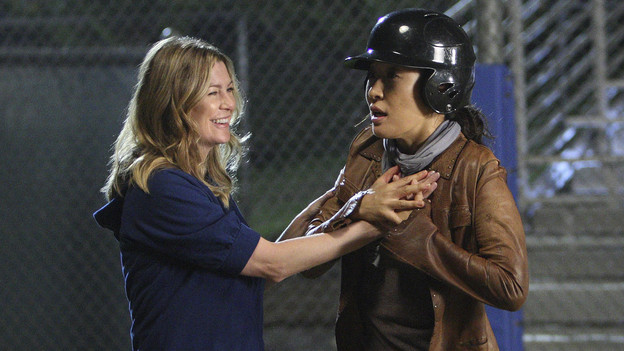 GREY'S ANATOMY - "I Always Feel Like Somebody's Watchin' Me" - Several weeks after her near-death experience, a recovering Izzie returns to work. Meanwhile, nervous that there will be layoffs in the hospital in the wake of an announcement from the Chief, the Seattle Grace residents compete to survive the cuts, including Cristina, who attempts to work alongside Arizona in pediatrics. And Bailey and Alex's patient's already complex case is further complicated by her schizophrenic son, on "Grey's Anatomy," THURSDAY, OCTOBER 1 (9:00-10:01 p.m., ET) on the ABC Television Network. (ABC/CRAIG SJODIN)ELLEN POMPEO, SANDRA OH