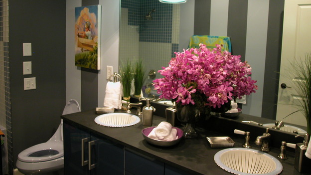EXTREME MAKEOVER HOME EDITION - "Hawkins Family," - Bathroom, on "Extreme Makeover Home Edition," Sunday, October 8th on the ABC Television Network.