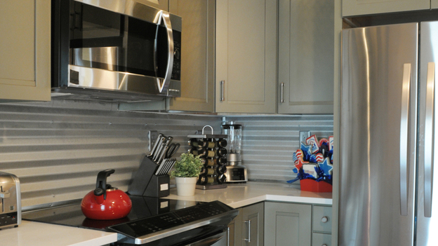 EXTREME MAKEOVER HOME EDITION - "Jubilee/Marshall Family," - Kitchen    Picture, on  "Extreme Makeover Home Edition," Sunday, September 25th       (7:00-9:00 p.m.  ET/PT) on the ABC Television Network.