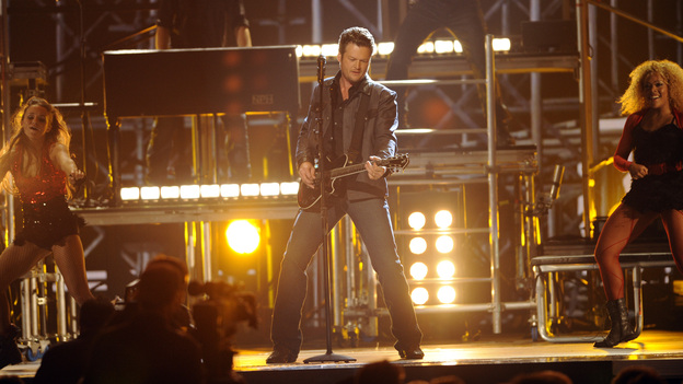 THE 45th ANNUAL CMA AWARDS - THEATRE - "The 45th Annual CMA Awards" broadcast live on ABC from the Bridgestone Arena in Nashville on WEDNESDAY, NOVEMBER 9 (8:00-11:00 p.m., ET). (ABC/KATHERINE BOMBOY-THORNTON)BLAKE SHELTON