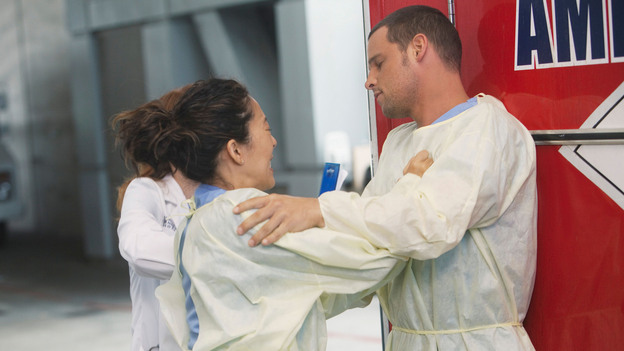 GREY'S ANATOMY - "Free Falling" - In the first hour, "Free Falling" (9:00-10:00 p.m.), the fifth-year residents return for the first day of a year that will make or break their careers: Meredith faces the consequences of tampering with Derek's clinical trial and is terminated at the hospital; April tries to step up to the plate as Chief Resident in the wake of a giant sinkhole in the middle of Seattle; and Cristina and Owen are still at odds over their drastically different feelings for their unborn child. "Grey's Anatomy" returns for its eighth season with a two-hour event THURSDAY, SEPTEMBER 22 (9:00-11:00 p.m., ET) on the ABC Television Network. (ABC/RANDY HOLMES)SANDRA OH, JUSTIN CHAMBERS