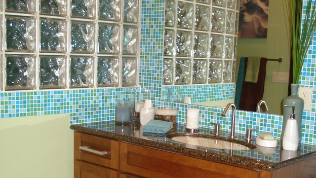 EXTREME MAKEOVER HOME EDITION - "O'Donnell Family," -  Bathroom, on "Extreme Makeover Home Edition," Sunday, February 18th on the ABC Television Network.