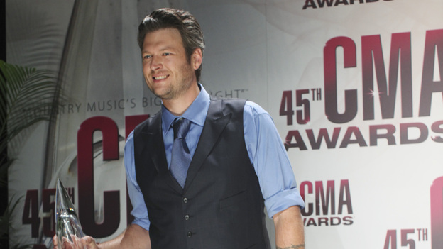 THE 45th ANNUAL CMA AWARDS - GENERAL - "The 45th Annual CMA Awards" broadcast live on ABC from the Bridgestone Arena in Nashville on WEDNESDAY, NOVEMBER 9 (8:00-11:00 p.m., ET). (ABC/SARA KAUSS)BLAKE SHELTON
