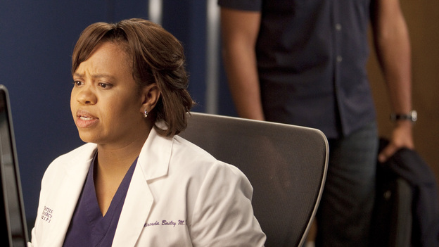 GREY'S ANATOMY - "Migration" - The residents determine their future as they make their final decisions regarding post residency positions; Mark admits to Derek that he is torn between his love for Lexie and the fact that Julia can give him everything he's ever wanted; Ben plans something extra special for Bailey, but she is preoccupied with her work; and Arizona encourages her childhood friend, Nick, to have surgery. Meanwhile a couple on their third honeymoon come to the hospital complaining of mysterious symptoms, on Grey's Anatomy, THURSDAY, MAY 10 (9:00-10:01 p.m., ET) on the ABC Television Network. (ABC/RANDY HOLMES)CHANDRA WILSON, JASON JORGE