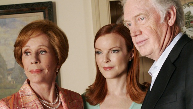DESPERATE HOUSEWIVES - "Don't Look at Me" - Carlos and Gaby get temporary custody of baby Lily, Bree's father and stepmother come to town to mediate between Andrew and her, and Susan suddenly finds Karl back in her life, on "Desperate Housewives," SUNDAY, APRIL 16 (9:00-10:01 p.m., ET) on the ABC Television Network. (ABC/RON TOM)CAROL BURNETT, MARCIA CROSS, RONNY COX