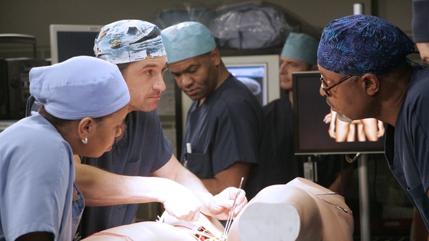 GREY'S ANATOMY - "Don't Stand So Close to Me" - Recent events strain Burke and Cristina's relationship, Meredith's half-sister, Molly, is admitted to the hospital, and Mark and Derek must work together when two close-knit brothers seek medical help, on "Grey's Anatomy," THURSDAY, NOVEMBER 30 (9:00-10:01 p.m., ET) on the ABC Television Network. (ABC/VIVIAN ZINK)CHANDRA WILSON, PATRICK DEMPSEY, JAMES PICKENS, JR.