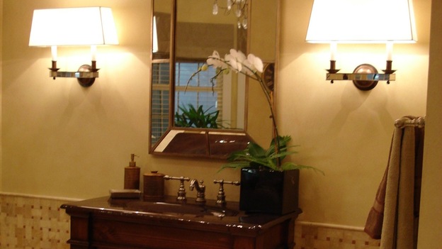 EXTREME MAKEOVER HOME EDITION - "Koepke Family," - Bathroom, on "Extreme Makeover Home Edition," Sunday, November 19th on the ABC Television Network.