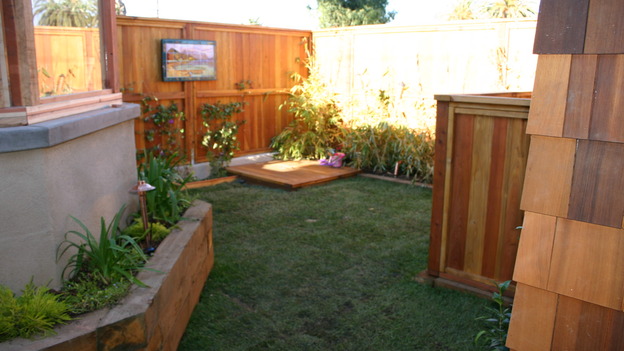 EXTREME MAKEOVER HOME EDITION - "Ripatti Family," - Landscaping, on "Extreme Makeover Home Edition," Sunday, December 10th on the ABC Television Network.