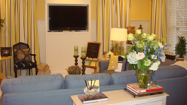 EXTREME MAKEOVER HOME EDITION - "Silva Family," - Living Room, on "Extreme Makeover Home Edition," Sunday, May 4th on the ABC Television Network.