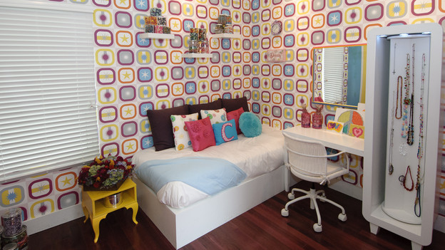 EXTREME MAKEOVER HOME EDITION - "Lutz Family," - Bead Room Pictures, on "Extreme Makeover Home Edition," Sunday, October 3rd(8:00-9:00 p.m. ET/PT) on the ABC Television Network.