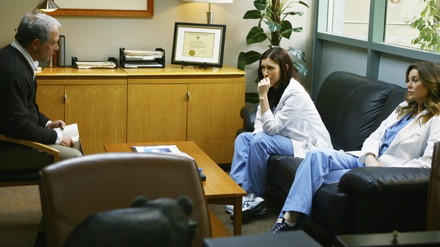 GREY'S ANATOMY - "Not Good at Saying Sorry (One More Chance)" - Thatcher Grey, Meredith and Lexie's estranged father, comes to Seattle Grace to apologize as part of his recovery, on "Grey's Anatomy," THURSDAY, APRIL 30 (9:00-10:02 p.m., ET) on the ABC Television Network. (ABC/SCOTT GARFIELD) JEFF PERRY, CHYLER LEIGH, ELLEN POMPEO