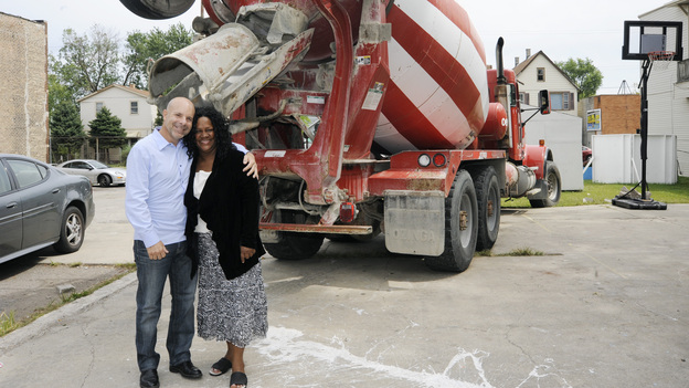 SECRET MILLIONAIRE - "Steve Kaplan: Chicago, IL" -- On this week's episode of "Secret Millionaire," self-made multi-millionaire and author Steve Kaplan will travel locally via the famous "El" from his luxury home and lifestyle to the south-side of Chicago, an area stricken by gang violence, poverty and despair. During his weeklong stay, Kaplan will try to survive on the equivalent of welfare assistance. Leaving his teenage children and sheltered life behind, he will seek out deserving people and organizations that are making a real difference in the community -- including an after-school program to keep children off the streets, a low-income senior citizen living community, and a charity that collects everyday items to give to those less fortunate -- and ultimately surprise these heroes with donations of hundreds of thousands of dollars from his own bank account, on "Secret Millionaire" SUNDAY, JULY 1 (8:00-9:00 p.m., ET) on The ABC Television Network. (ABC/JEAN WHITESIDE)STEVE KAPLAN, DIANE LATIKER