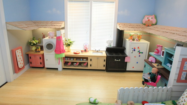 EXTREME MAKEOVER HOME EDITION - "Lampe Family," - Playhouse Room Picture,   on "Extreme Makeover Home Edition," Sunday, January 9th (8:00-9:00 p.m.   ET/PT) on the ABC Television Network.