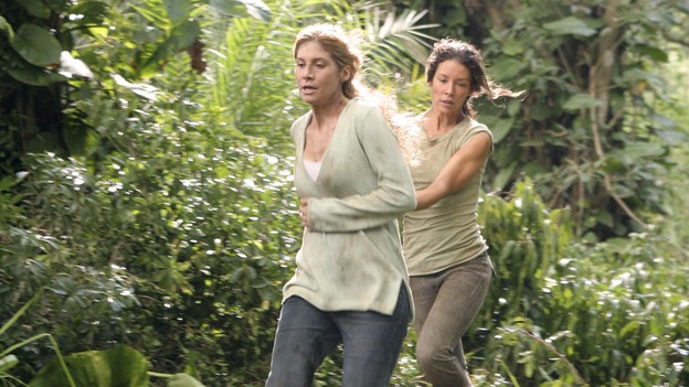 LOST - "Left Behind" - After discovering that one of her own has betrayed her to "The Others," Kate is left to fend for herself in the jungle with Juliet. Meanwhile, Hurley warns Sawyer to change his selfish ways and make amends with his fellow survivors or he may face a vote of banishment, on "Lost," WEDNESDAY, APRIL 4 (10:00-11:00 p.m., ET), on the ABC Television Network. (ABC/MARIO PEREZ)ELIZABETH MITCHELL, EVANGELINE LILLY