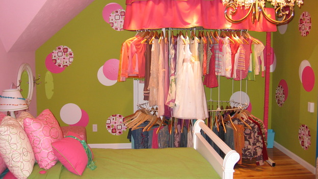 EXTREME MAKEOVER HOME EDITION - "Farina Family," - Girls' Bedroom, on "Extreme Makeover Home Edition," Sunday, November 12th on the ABC Television Network.
