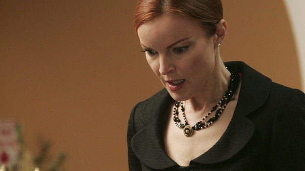DESPERATE HOUSEWIVES "Next" - Bree is horrified by the tie Rex is wearing at his own funeral - (ABC/VIVIAN ZINK) MARCIA CROSS