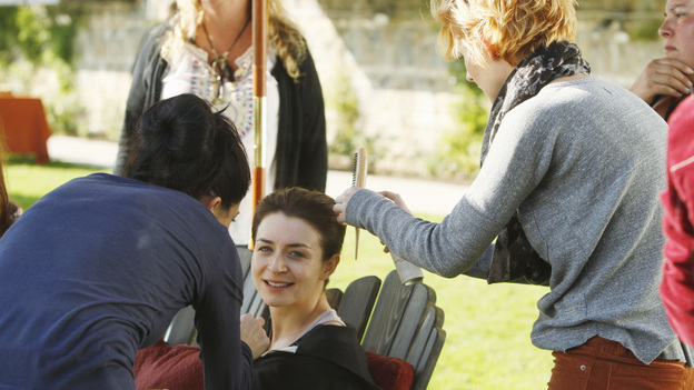 PRIVATE PRACTICE - "The Breaking Point" - In the second hour or a special two-hour edition of ABC's "Private Practice," THURSDAY, NOVEMBER 17 (9:00-11:00 p.m., ET), entitled "The Breaking Point," Amelia makes the hard decision to enter a rehab facility, and finds strength in an 18 year-old girl, as they both go through the painful detox process. Meanwhile, Cooper's strengthening bond with his son is tested by his allegiance to a patient in need, Pete and Violet's marriage reaches a tipping point, and Addison collapses from her rigorous fertility treatments. (ABC/VIVIAN ZINK)CATERINA SCORSONE
