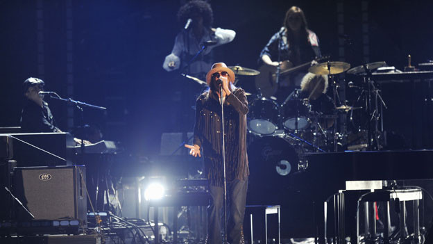 THE 44TH ANNUAL CMA AWARDS - THEATRE - "The 44th Annual CMA Awards" were broadcast live from the Bridgestone Arena in Nashville, WEDNESDAY, NOVEMBER 10 (8:00-11:00 p.m., ET) on the ABC Television Network. (ABC/KATHERINE BOMBOY)KID ROCK