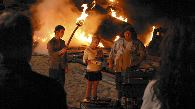 101021_7532 -- LOST - "WALKABOUT" (ABC/MARIO PEREZ)IAN SOMERHALDER, EMILIE DE RAVIN, JORGE GARCIA