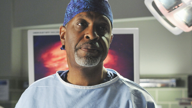 GREY'S ANATOMY - "There's No 'I' in Team" - The Chief during surgery, on "Grey's Anatomy," THURSDAY, OCTOBER 23 (9:00-10:01 p.m., ET) on the ABC Television Network. (ABC/ERIC MCCANDLESS) JAMES PICKENS JR.